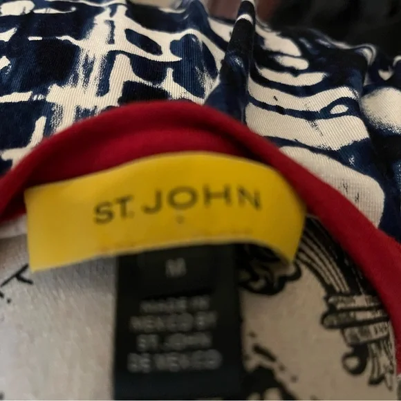 St John Blouse - Picture 3 of 3